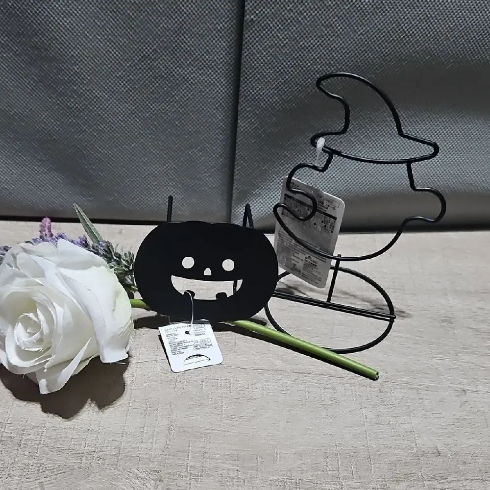 Black Halloween Metal Decor Set